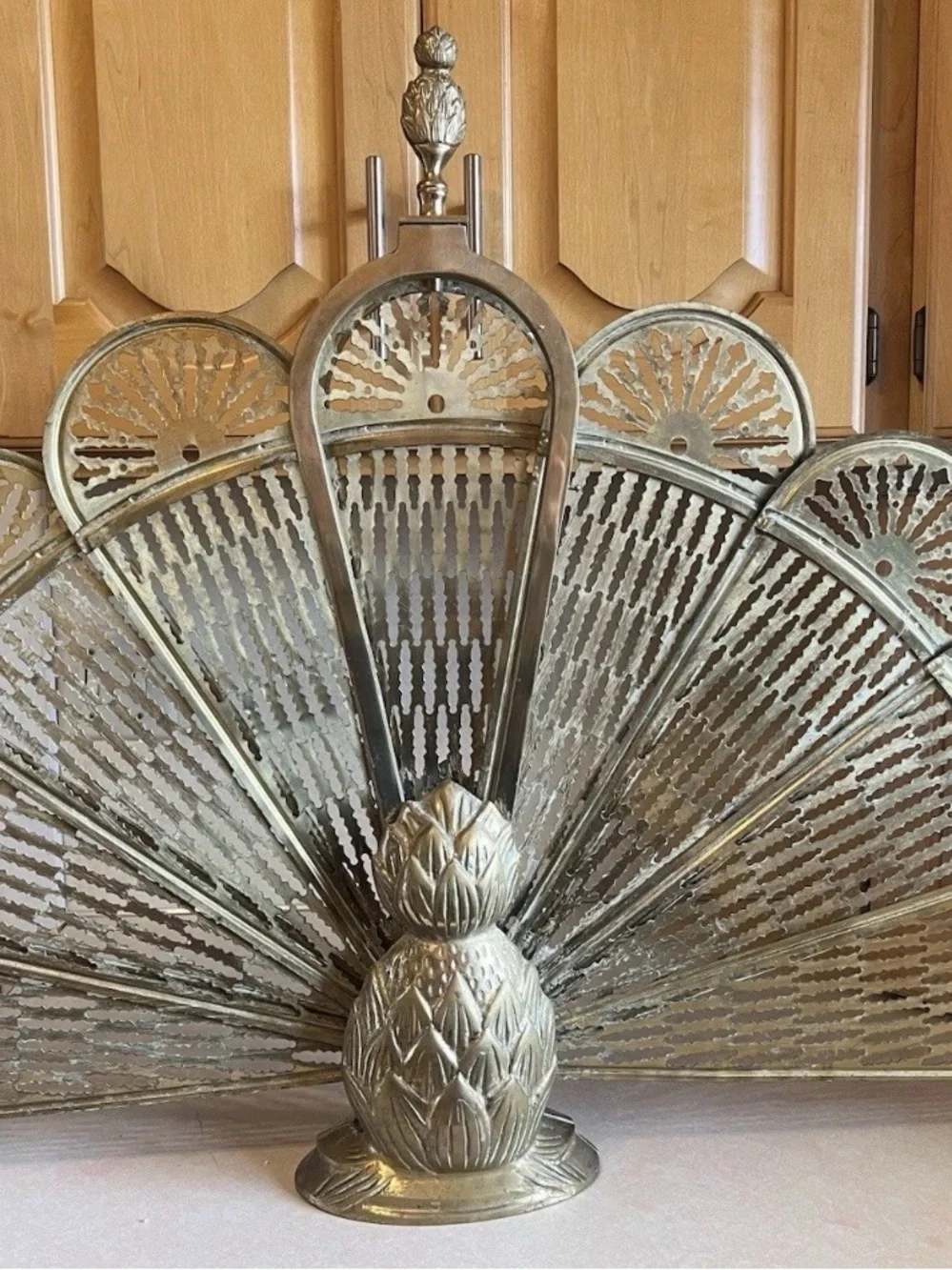 *HARD TO FIND* Vintage Pineapple Brass Peacock Fireplace Fan